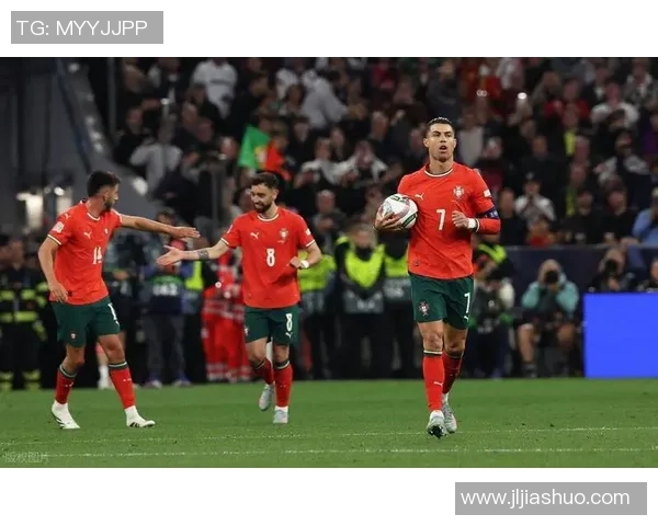 当前足坛最炙手可热球星谁是未来世界足球的领军人物分析