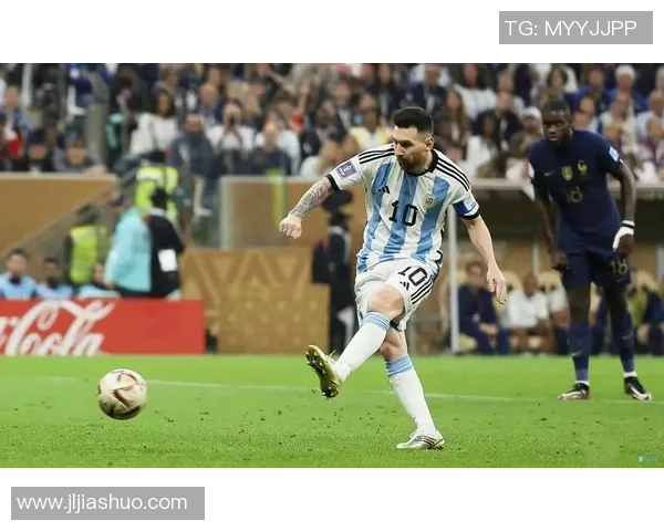 足球传奇球星点球绝技大赏：从梅西到C罗的巅峰时刻与无解技巧