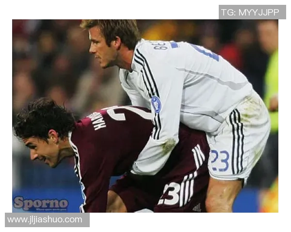 足球史上十大变态球星盘点他们的惊世表现与震撼技艺