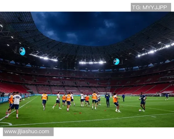 世界足球巅峰时期球星排名全景解析与历史回顾